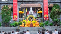 Đông đảo Phật tử hành hương về Fansipan mùa Phật đản