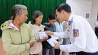 Vùng Cảnh sát biển 2 chia sẻ nghĩa tình với đồng bào dân tộc, tôn giáo dịp Giáng sinh