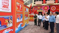 Triển lãm tranh cổ động tấm lớn tuyên truyền Đại hội Đảng 