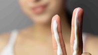 Loại kem chống nắng nào tốt nhất để ngăn ngừa nám da? Bác sĩ da liễu tiết lộ