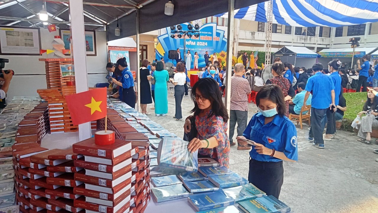 Khai mạc Hội Sách tỉnh Khánh Hòa lần thứ III năm 2024 - ảnh 3