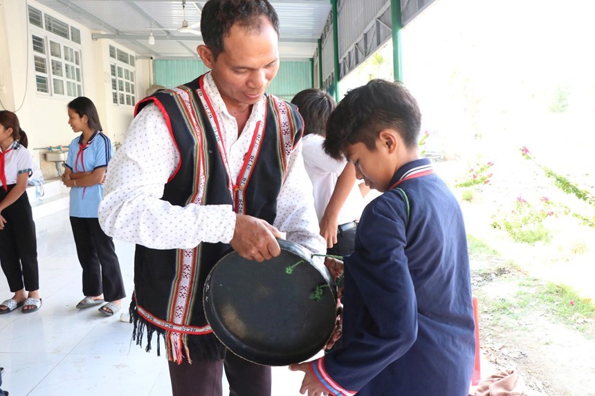 Mã la – nhạc cụ truyền thống tiêu biểu trong văn hóa dân tộc Raglai