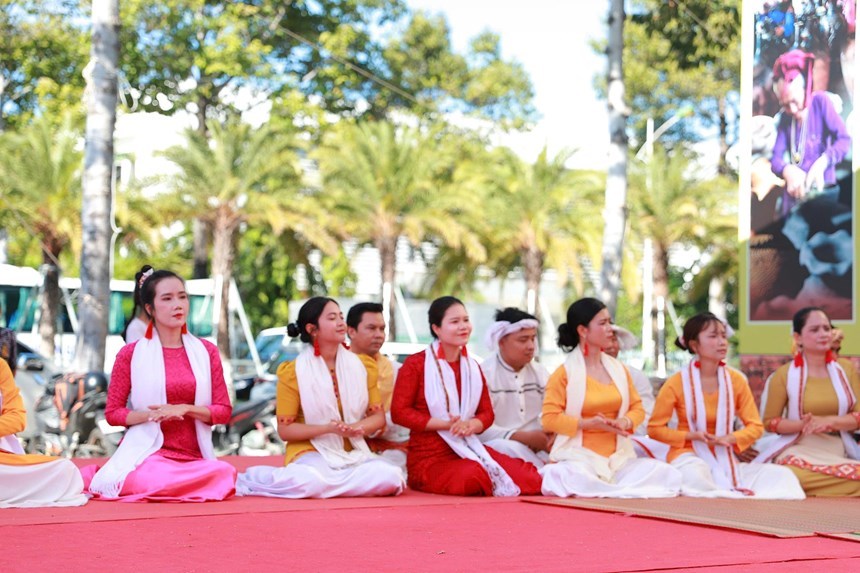 (Emagazine) Đặc sắc văn hóa Chăm qua trích đoạn nghi lễ Rija Harei  - ảnh 5