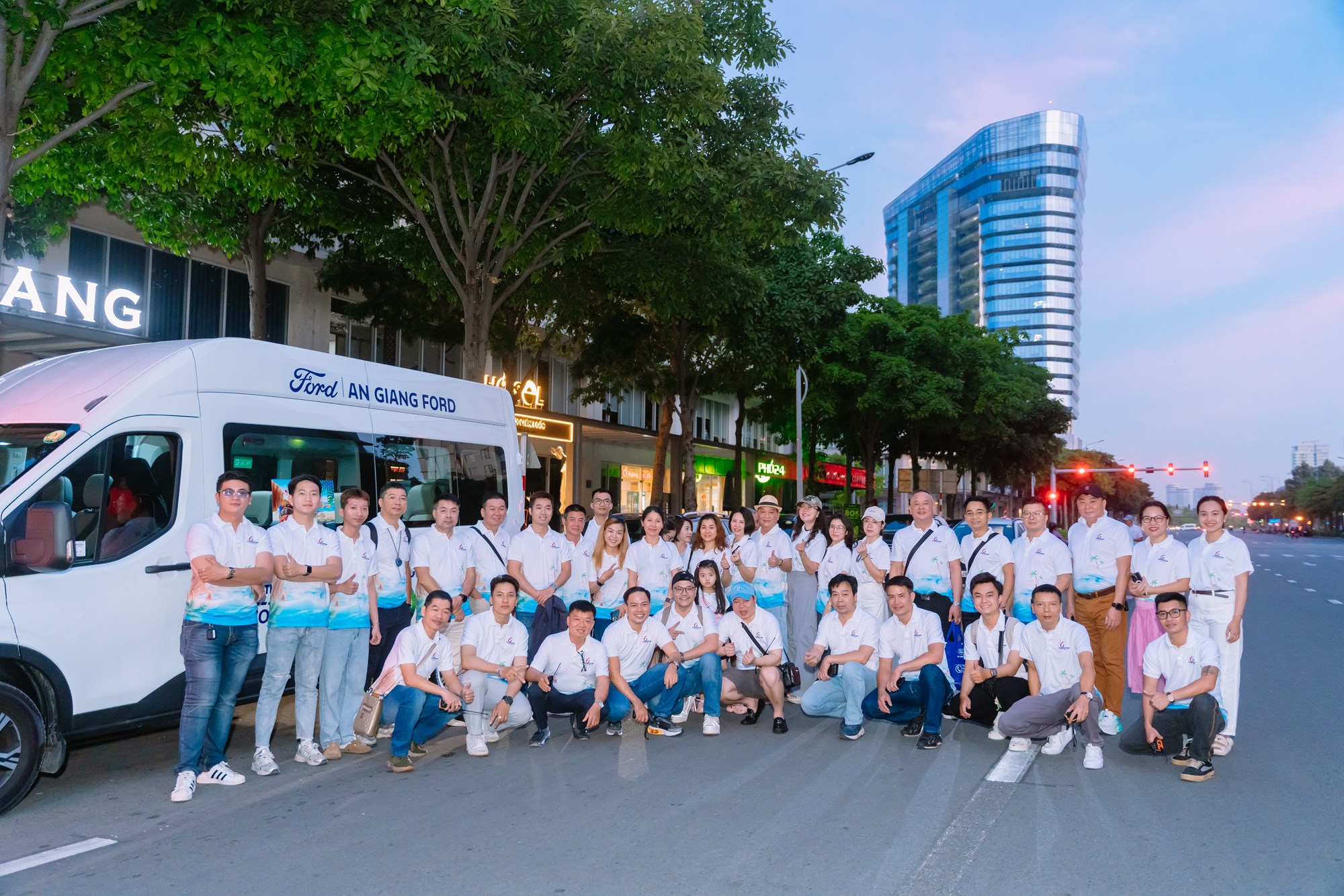 Caravan Hành trình mùa xuân 2025: Lên rừng xuống biển - ảnh 2