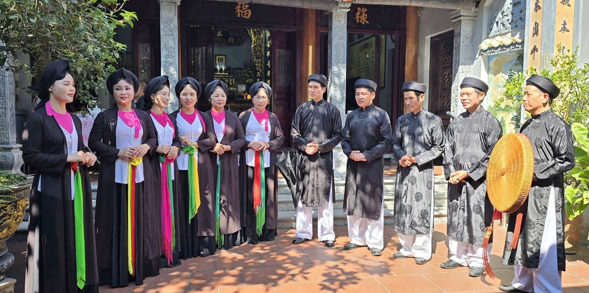 (Emagazine) Cầu kỳ như mâm cơm Quan họ - ảnh 8