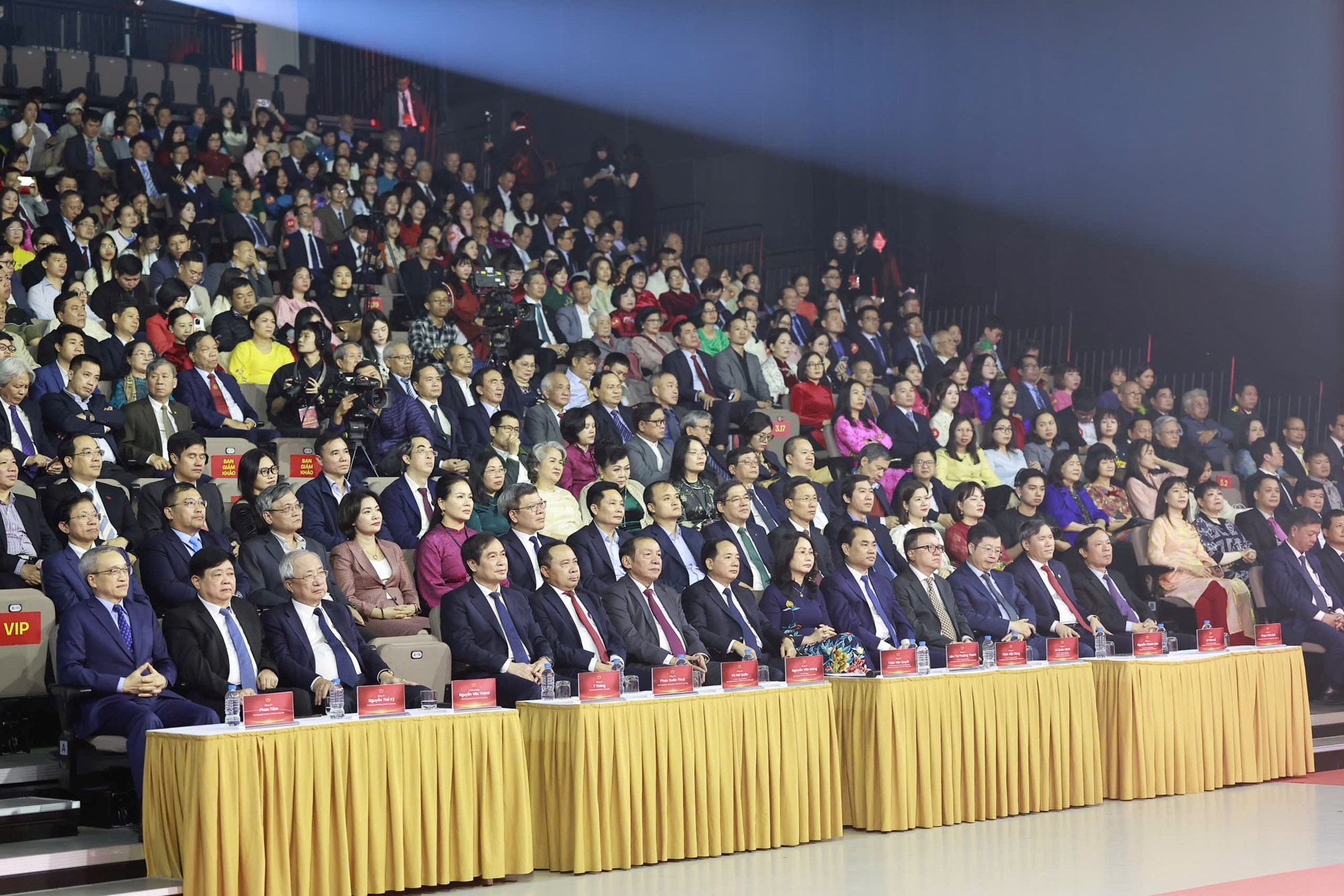 Bài phát biểu của đồng chí Trịnh Văn Quyết, Ủy viên Bộ Chính trị, Bí thư Trung ương Đảng, Trưởng Ban Tuyên giáo và Dân vận Trung ương tại Lễ trao Giải thưởng Sách quốc gia lần thứ VIII - ảnh 6