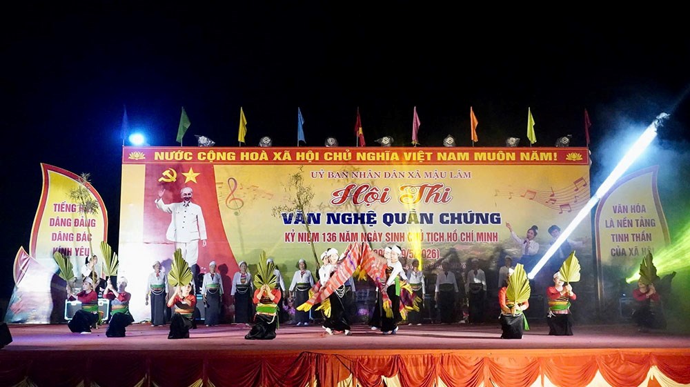 Những làn điệu dân ca truyền thống vang lên trong ngày hội văn nghệ tại Mậu Lâm