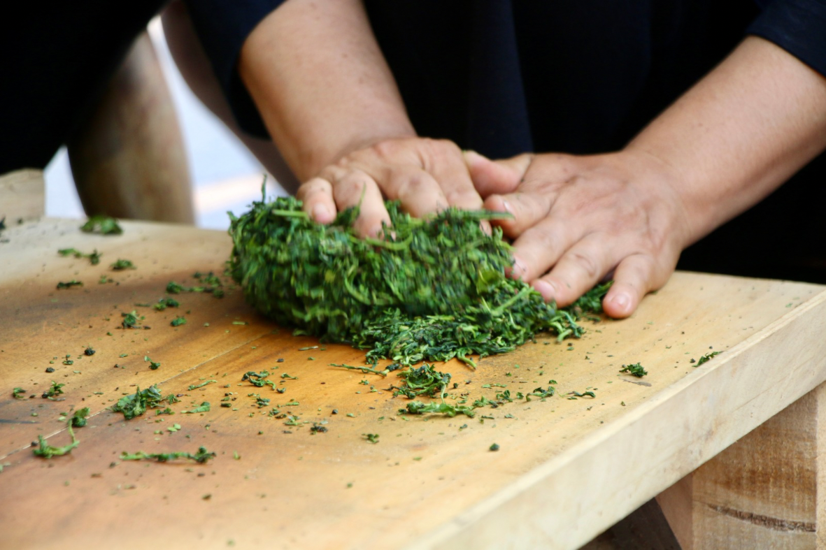 Biển người đổ về thưởng trà giữa quảng trường lớn nhất Thái Nguyên - ảnh 11