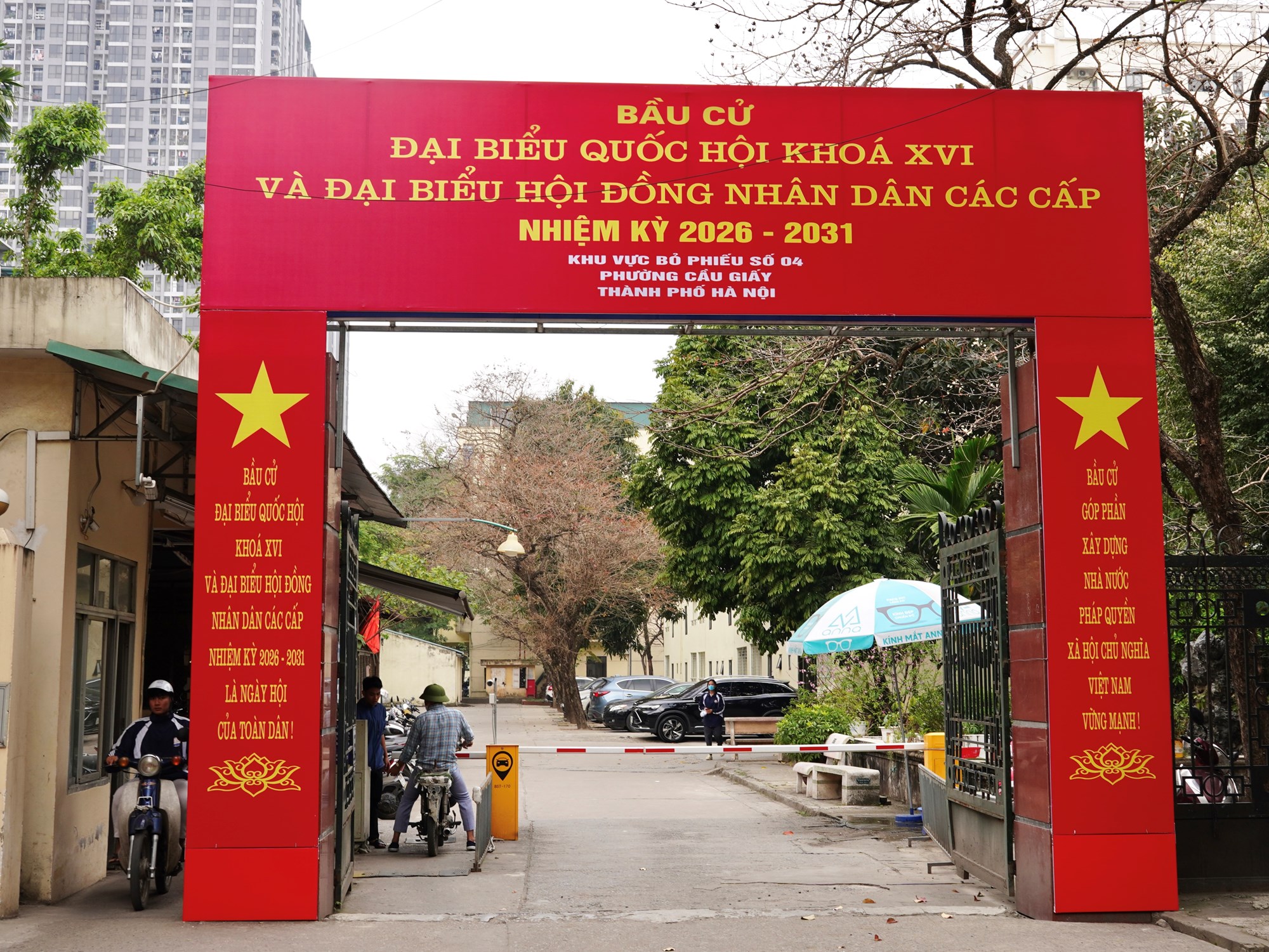 Sinh viên Thủ đô trước ngày bầu cử - ảnh 1