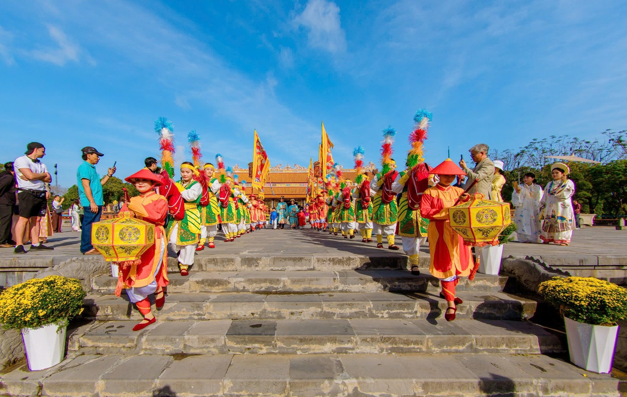 Trải nghiệm Tết cung đình qua Lễ Thiết triều Nguyên đán triều Nguyễn - ảnh 4