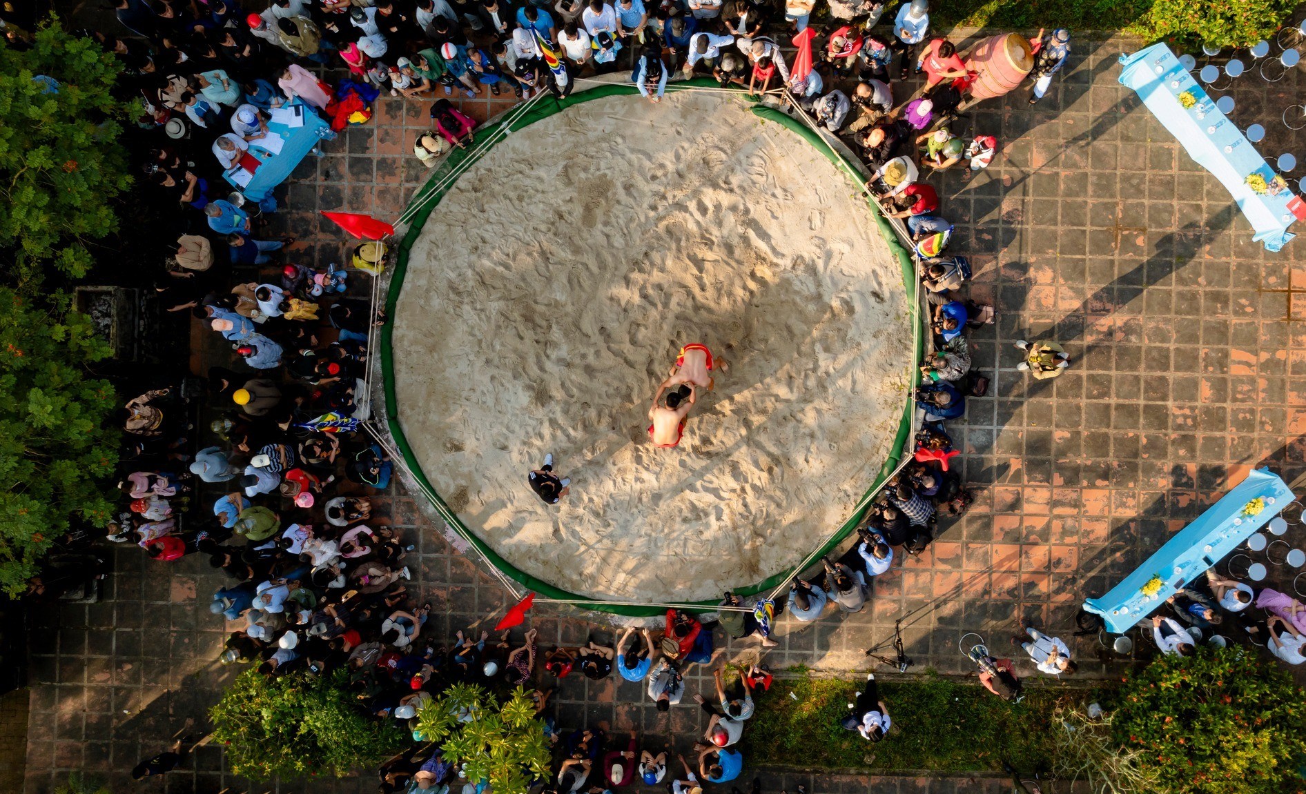 Người trẻ tranh tài tại Hội vật Thủ Lễ đầu năm mới - ảnh 5
