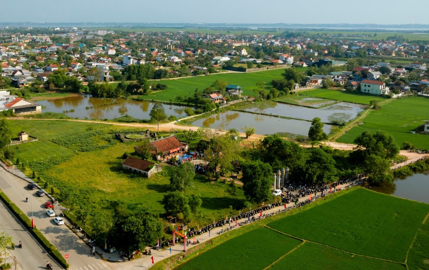 Người trẻ tranh tài tại Hội vật Thủ Lễ đầu năm mới - ảnh 8