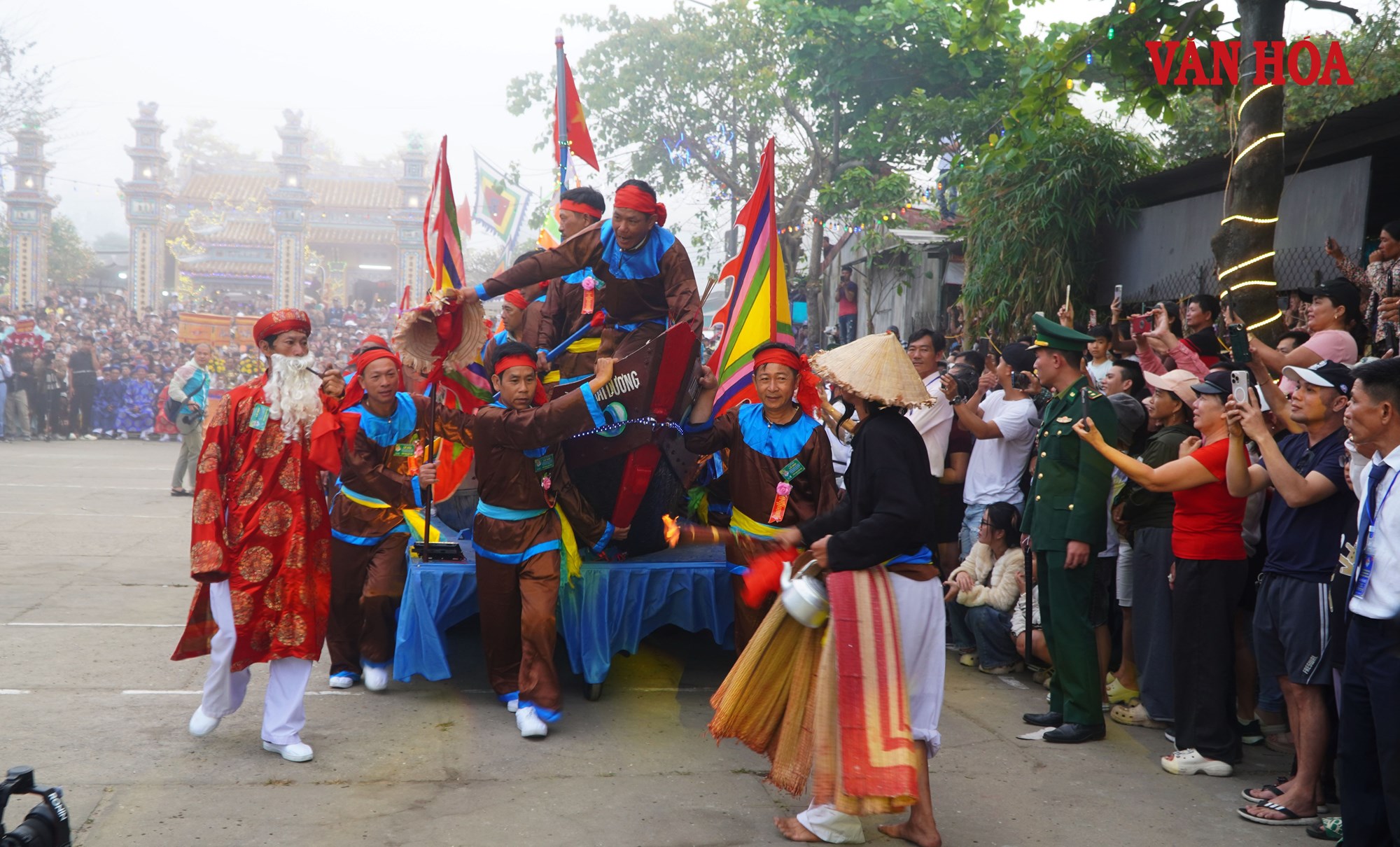 Giữ gìn giá trị Lễ hội cầu ngư lâu đời của người dân vùng biển xứ Huế - ảnh 4