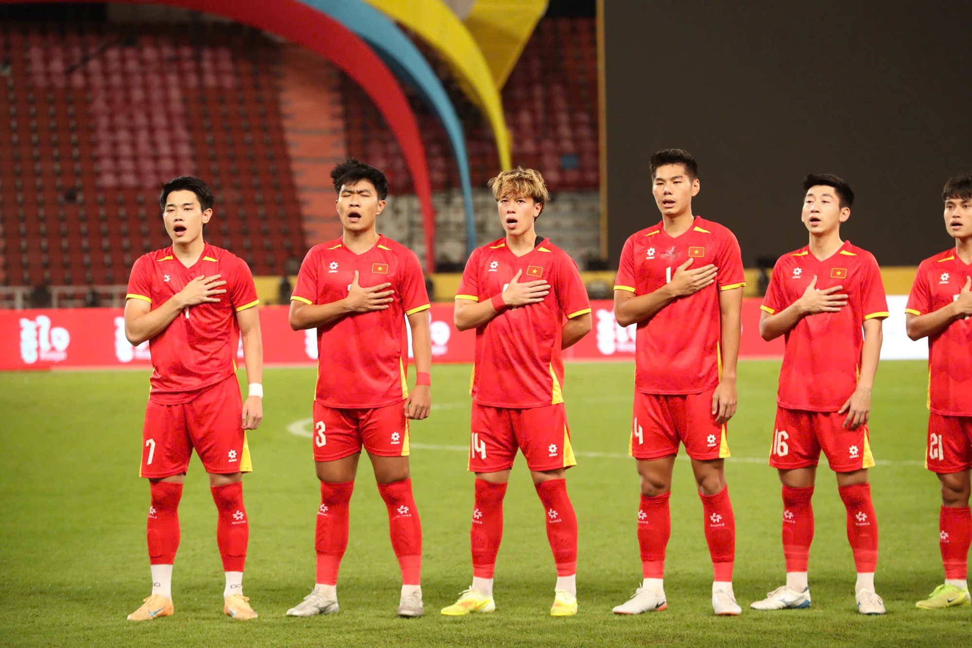 U22 Việt Nam và những khoảnh khắc huyền diệu tại Rajamangala - ảnh 1