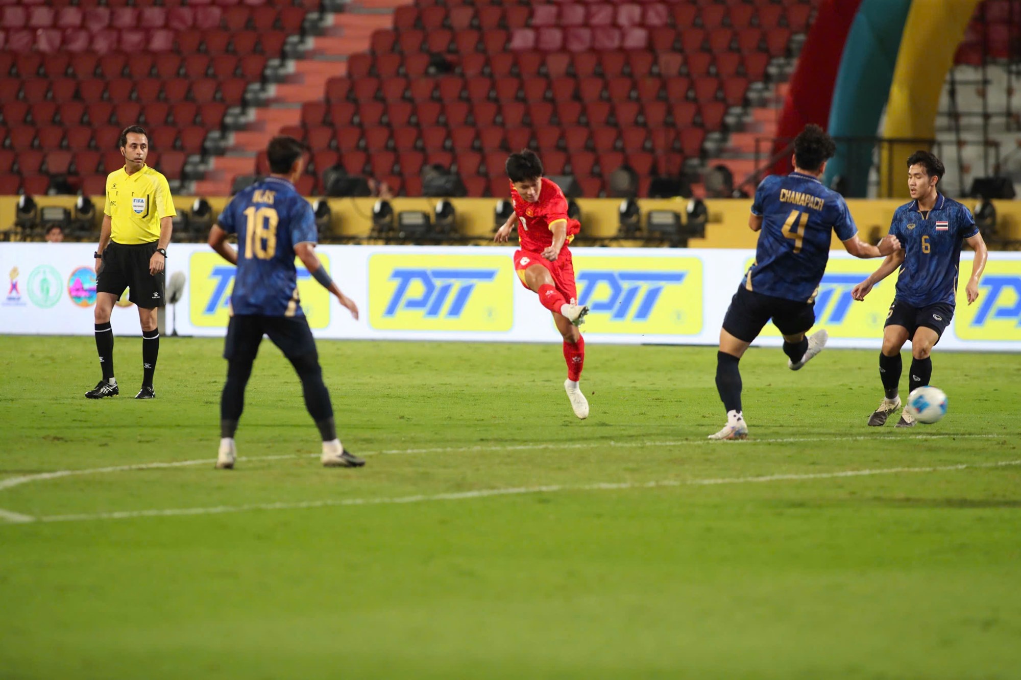 U22 Việt Nam và những khoảnh khắc huyền diệu tại Rajamangala - ảnh 4
