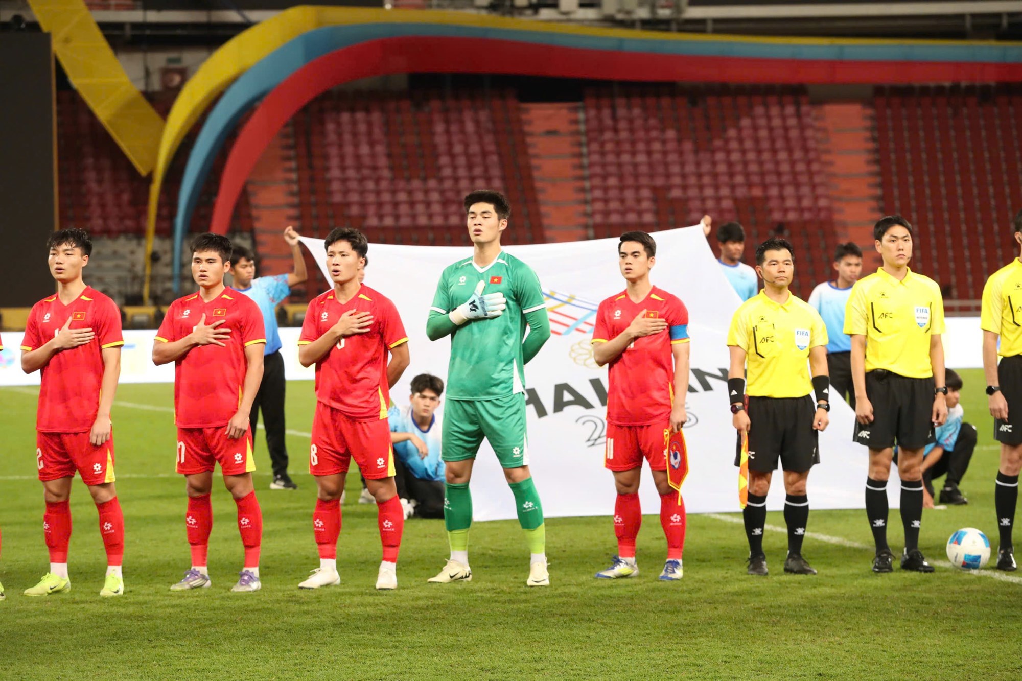 U22 Việt Nam và những khoảnh khắc huyền diệu tại Rajamangala - ảnh 3