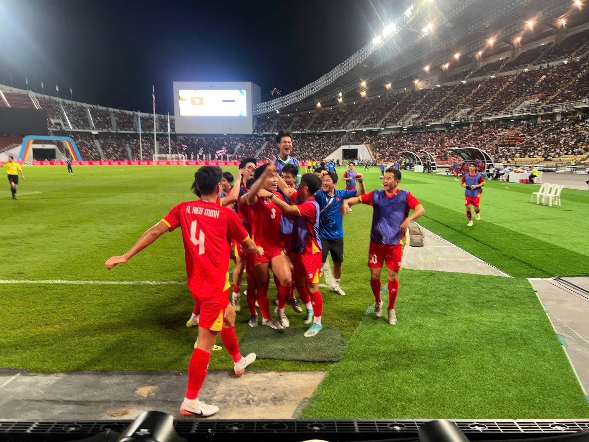 U22 Việt Nam và những khoảnh khắc huyền diệu tại Rajamangala - ảnh 12
