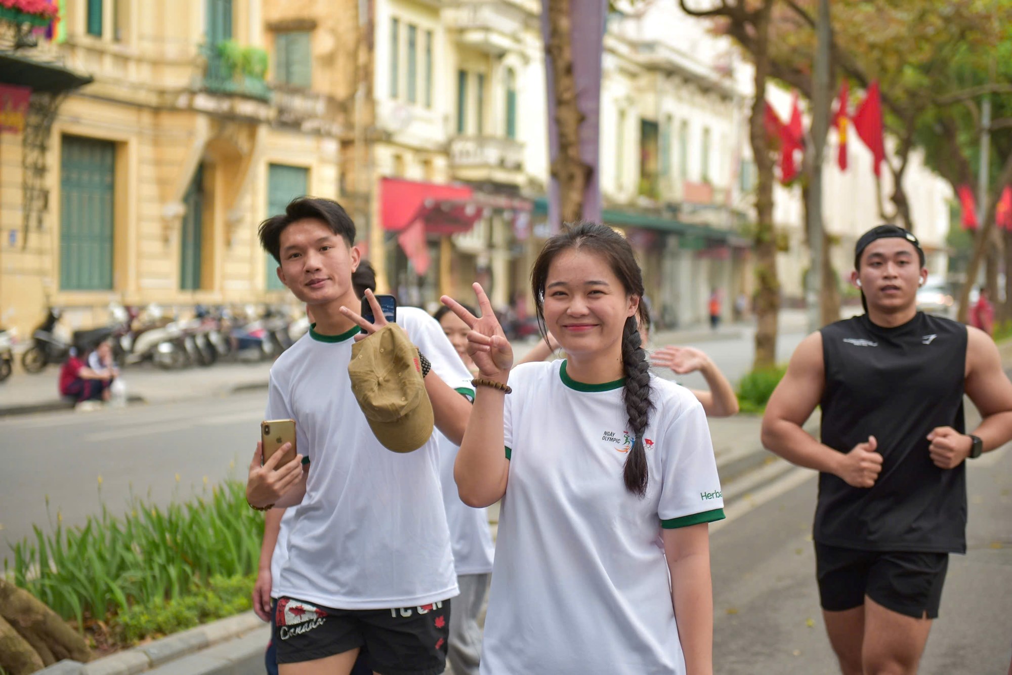 Hà Nội: Sôi nổi Ngày chạy Olympic vì sức khỏe toàn dân - ảnh 3