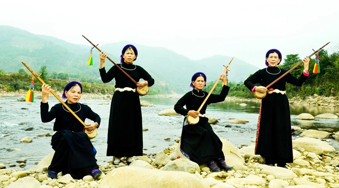 Hát Then là thực hành nghi lễ tâm linh quan trọng của người Tày, Nùng và Thái