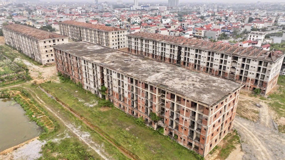 Toàn cảnh ký túc xá 860 tỉ đồng bỏ hoang được cải tạo thành nhà công vụ - ảnh 1
