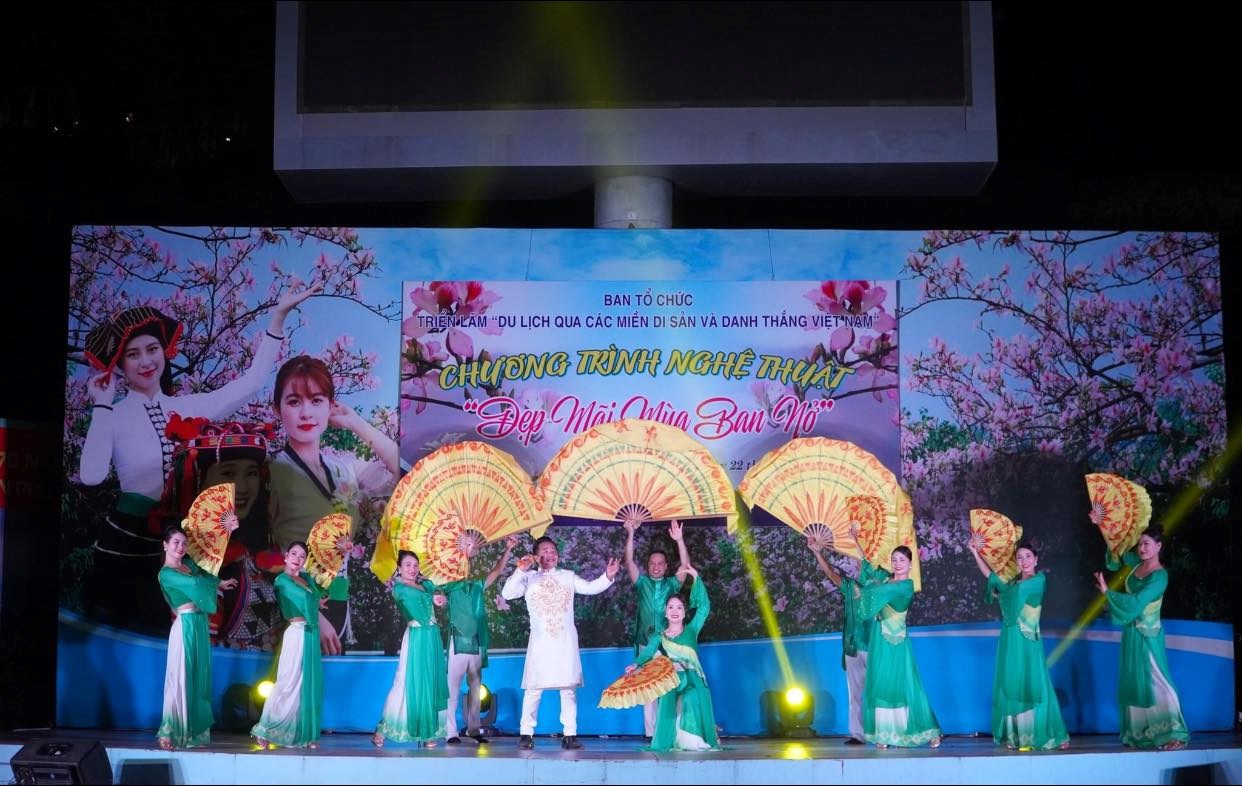 Đặc sắc chương trình nghệ thuật “Đẹp mãi mùa Ban nở” - ảnh 1