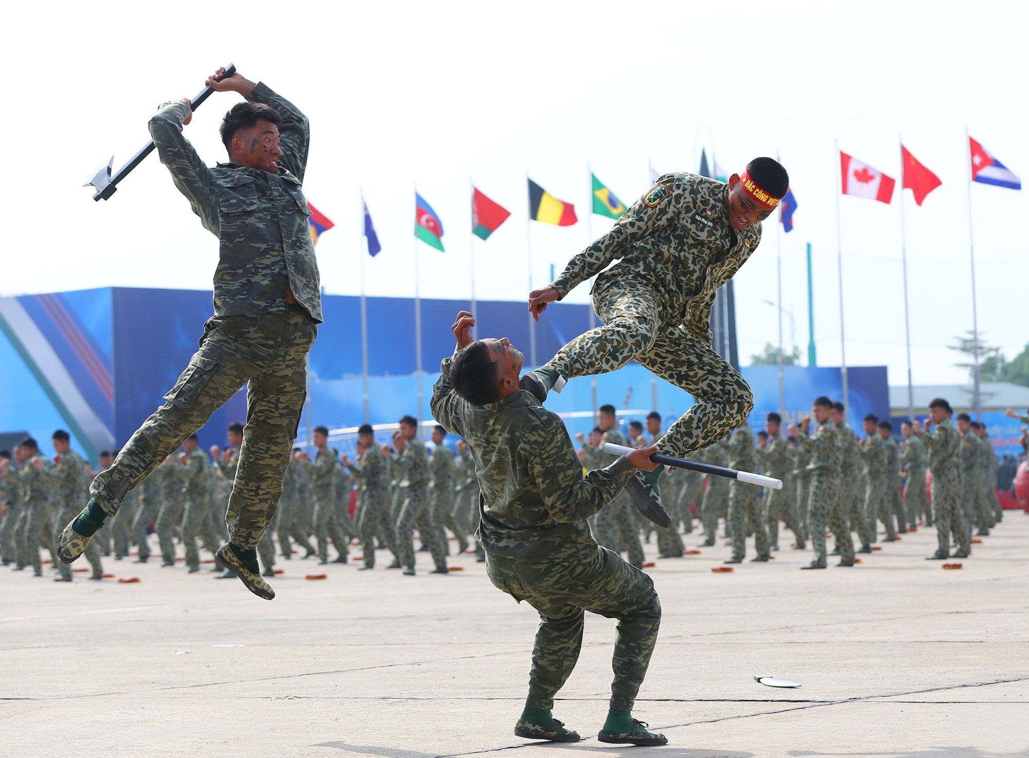 80 năm lịch sử hào hùng đến Kỷ nguyên mới, kỷ nguyên vươn mình của dân tộc Việt Nam - ảnh 20