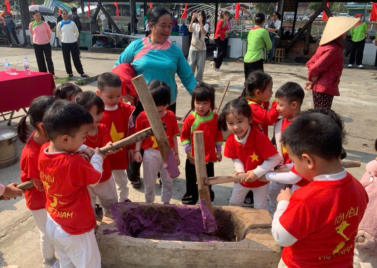 (Emagazine) Lễ hội “Tú tỉ“- nét văn hóa độc đáo của người Giáy ở Lai Châu  - ảnh 6