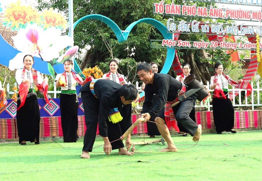 Emagazine: Vui hội “Hết Chá” với người Thái ở Mộc Sơn - ảnh 5