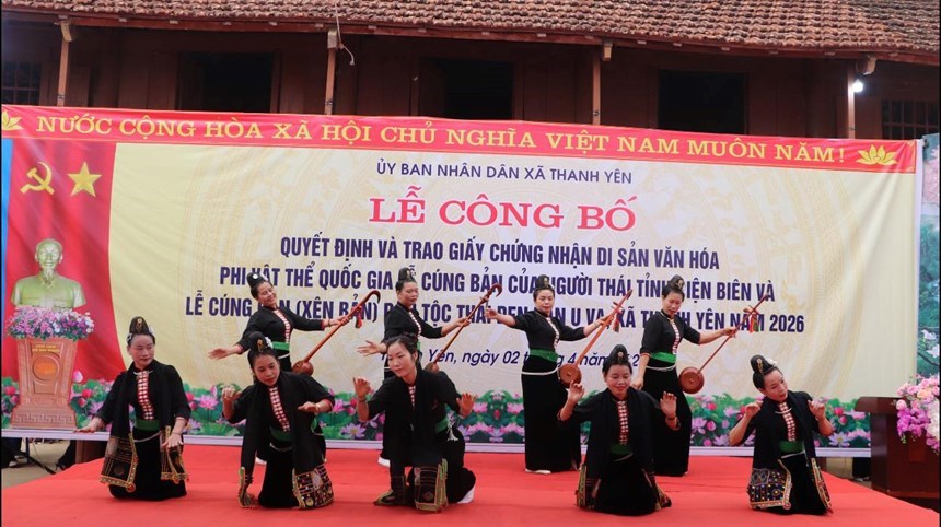 Các hoạt động dân ca, trò chơi dân gian trong Lễ Cúng bản