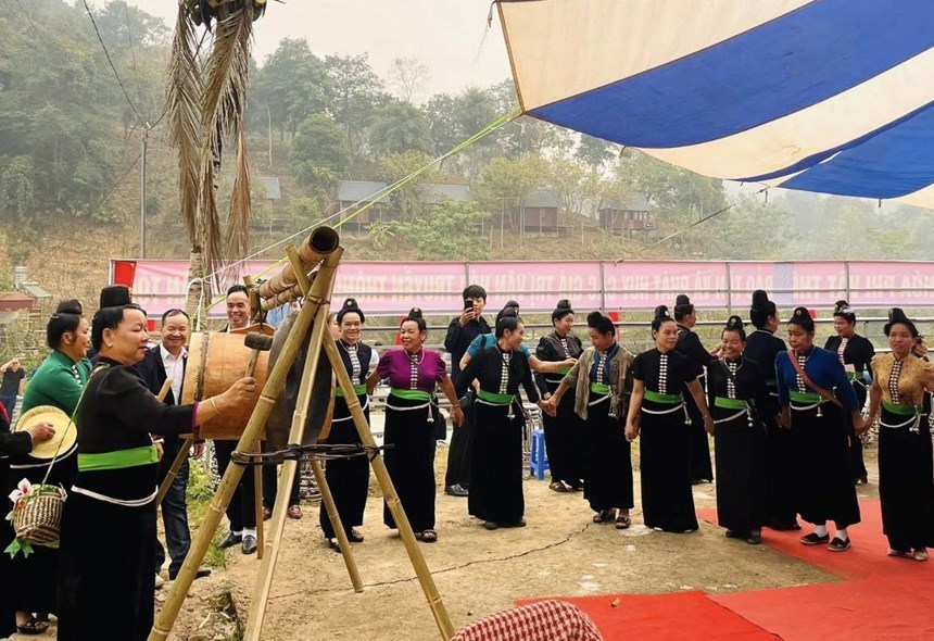 Tái hiện nghi lễ Xên bản của người Thái đen bản U Va, Điện Biên