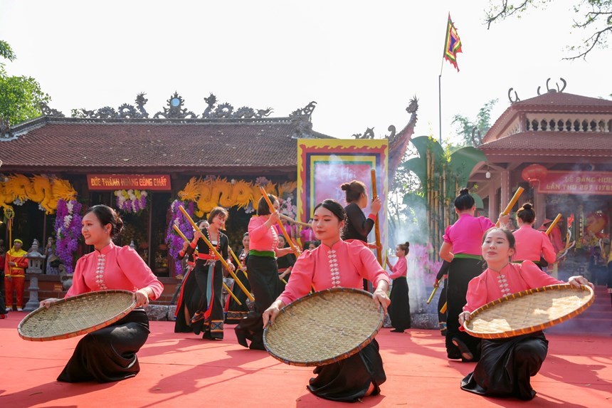 Chương trình nghệ thuật Rạng ngời Thanh An tại lễ hội Thành Bản Phủ