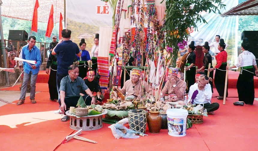 Toàn cảnh lễ hội Láng Pang A của người La Ha tại Mường Khiêng Sơn La