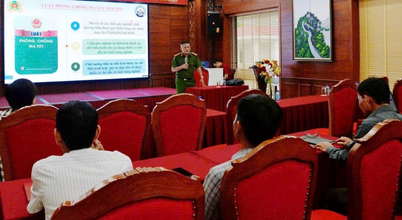 (Emagazine) Bộ VHTTDL: Tập huấn phòng chống ma tuý cho trưởng thôn, bản, người có uy tín - ảnh 2
