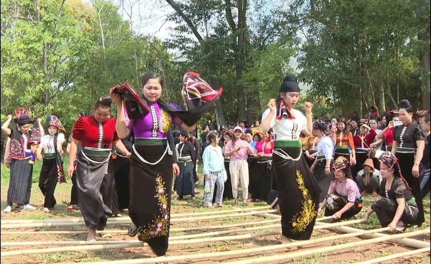 (Emagazine) Về Yên Châu trải nghiệm lễ hội xoài sôi động, giàu bản sắc văn hóa - ảnh 6