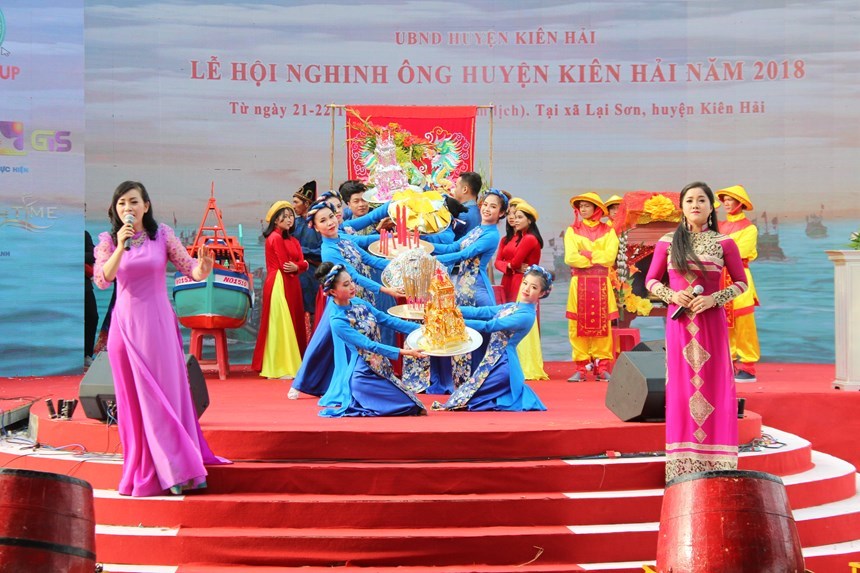Tiết mục nghệ thuật tại Lễ hội Nghinh Ông góp phần quảng bá văn hóa truyền thống An Giang