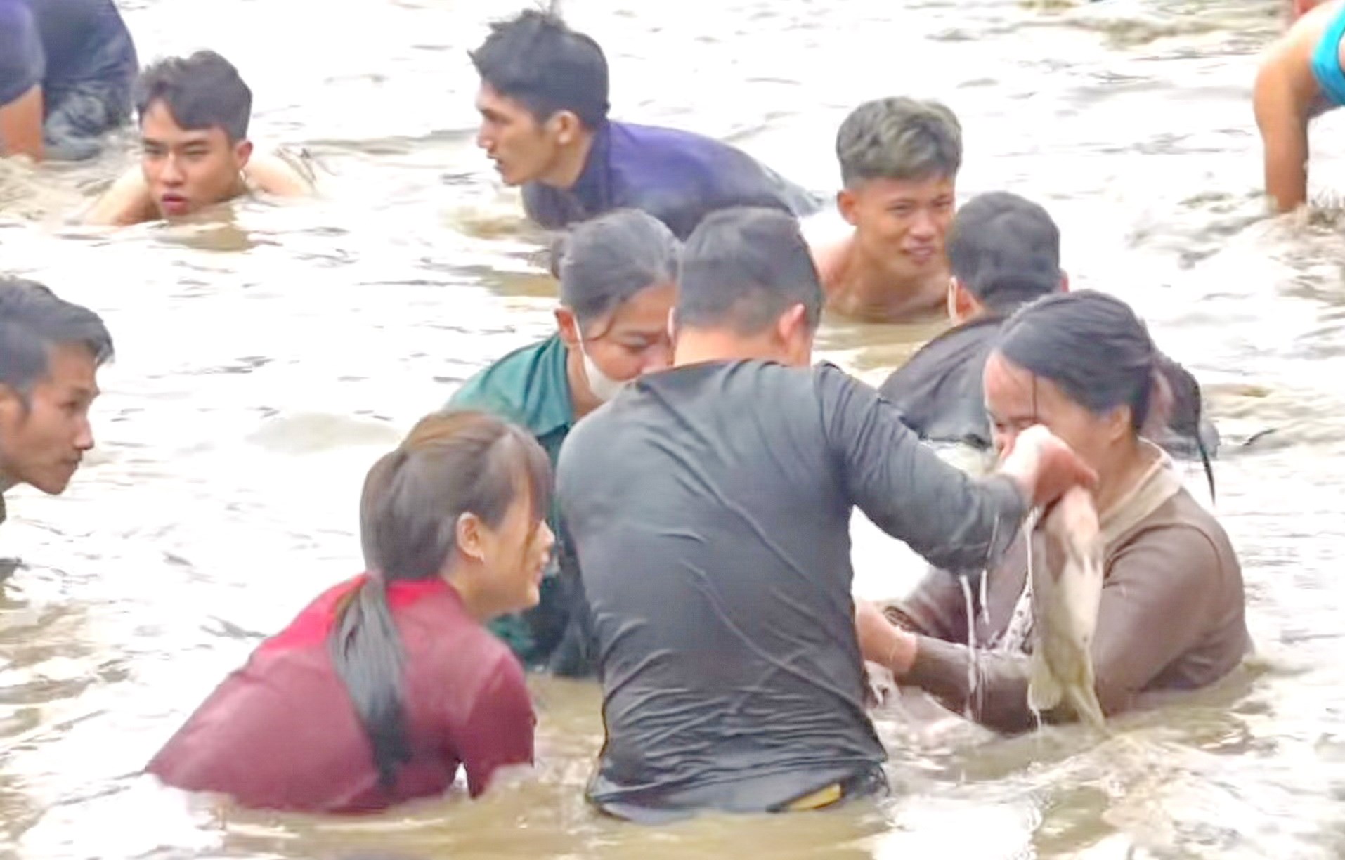 Lên vùng cao vui hội mùa Xuân - ảnh 16