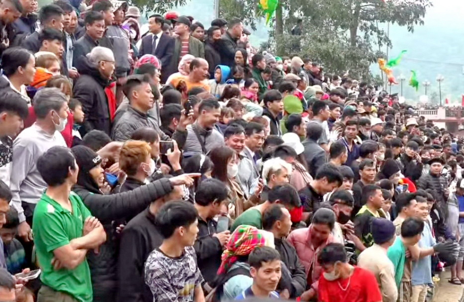 Lên vùng cao vui hội mùa Xuân - ảnh 17