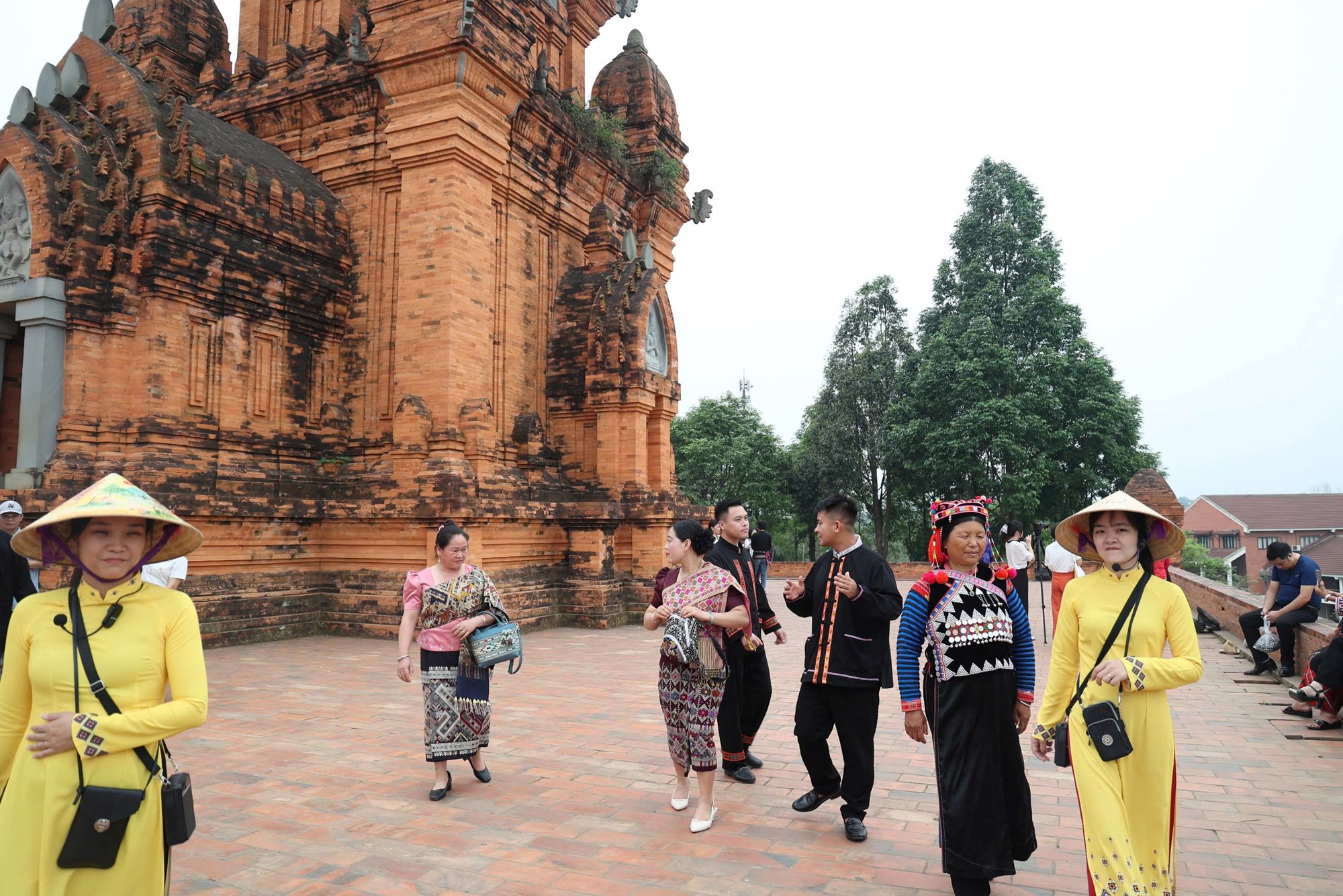 (Emagazine) Giao lưu văn hóa nhân Ngày Văn hóa các dân tộc Việt Nam - ảnh 15