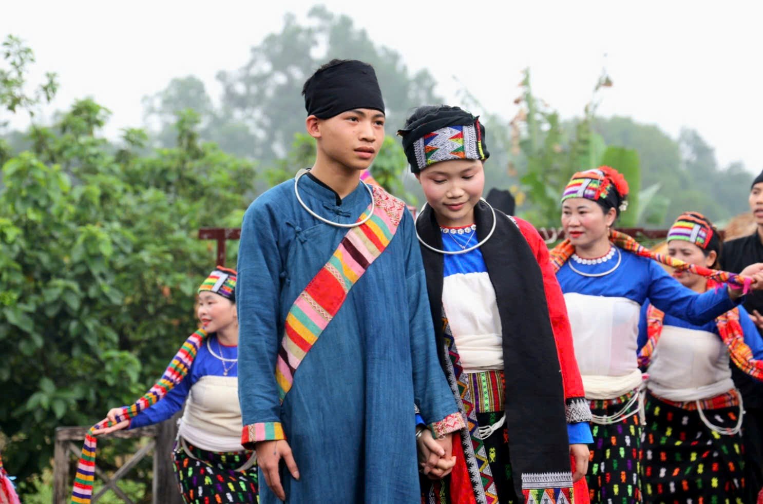 (Emagazine) Bản tình ca đẹp và đạo lý làm người trong lễ cưới hai lần của người Thái xứ Thanh - ảnh 12