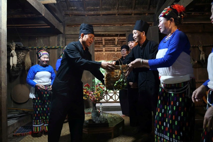 Nghi lễ cưới lần hai được tổ chức long trọng của người Thái