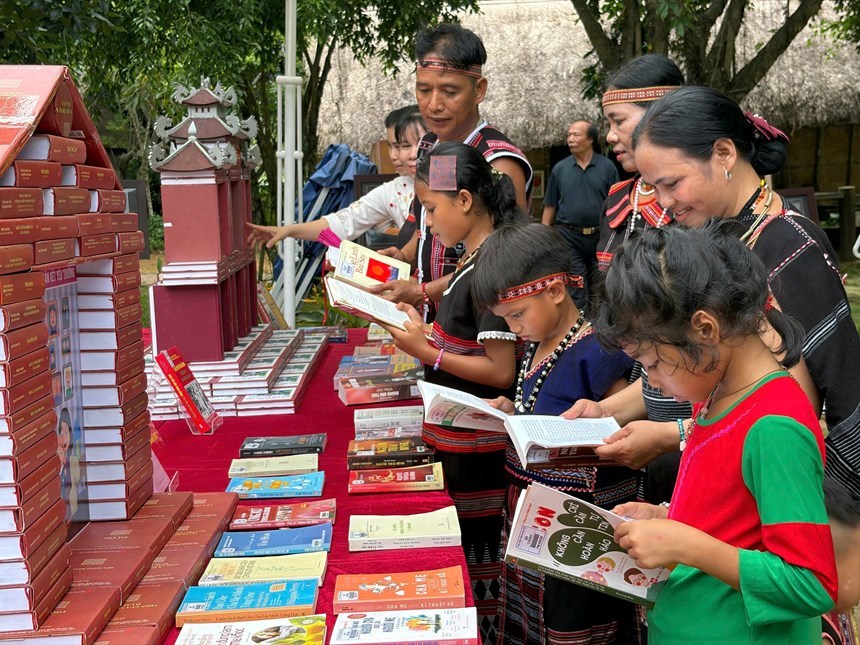 Không gian văn hóa đọc về gia đình Việt Nam thu hút đông đảo du khách