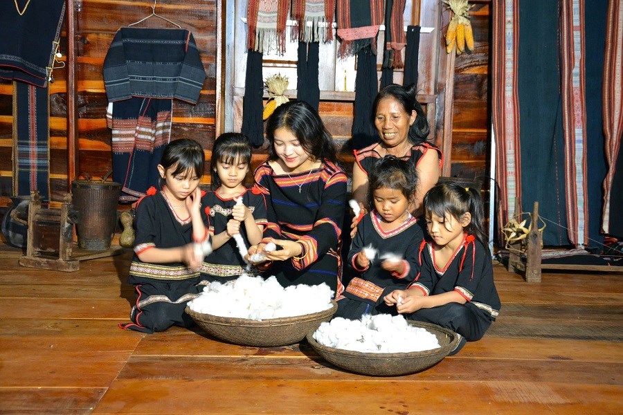 (Emagazine) Nhà rông làng Kép 1 “đánh thức” tiềm năng du lịch cộng đồng - ảnh 4