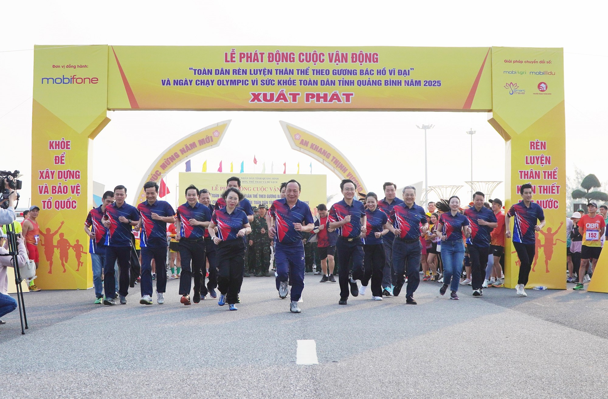 1.500 người tham gia Ngày chạy Olympic - ảnh 1
