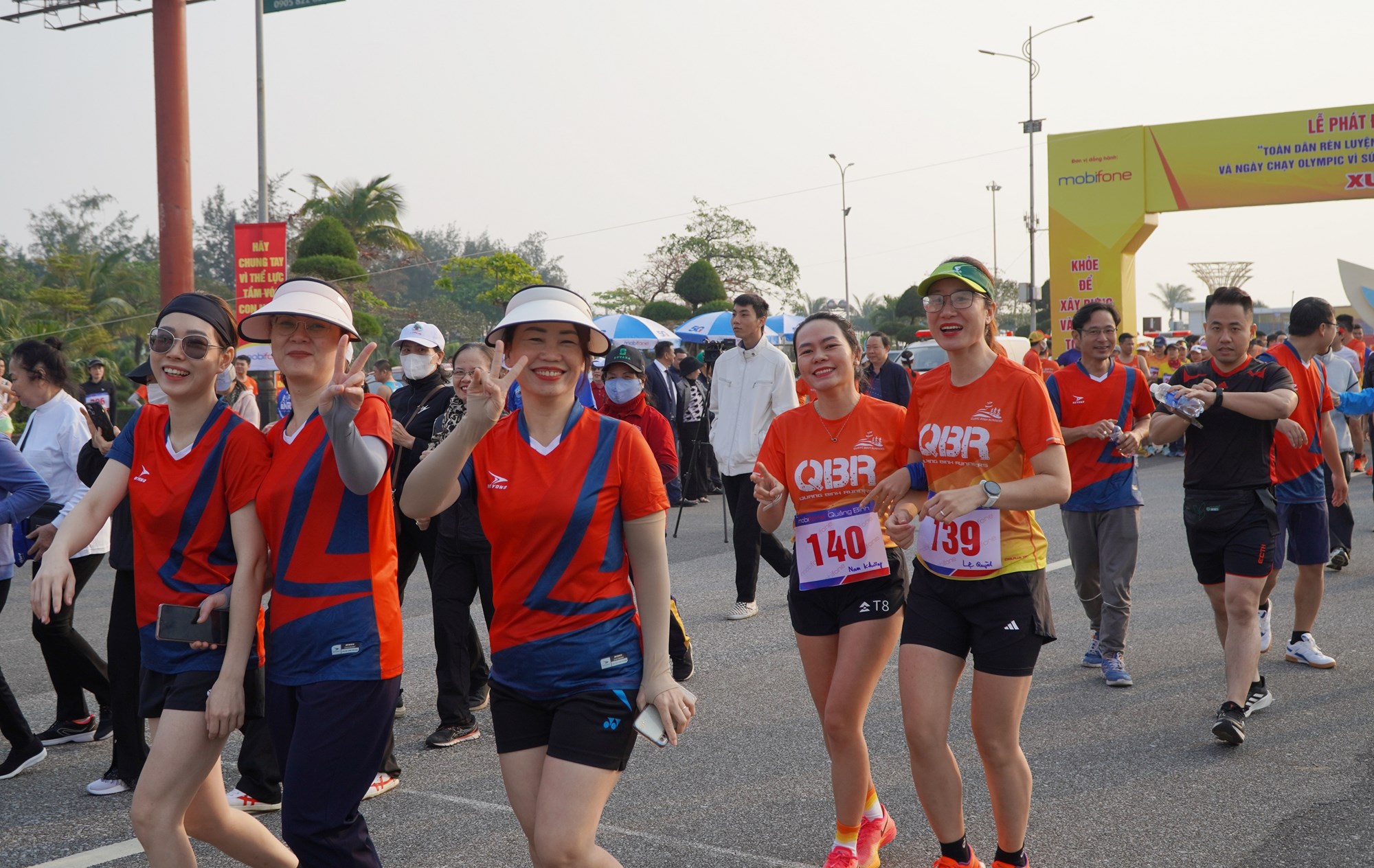 1.500 người tham gia Ngày chạy Olympic - ảnh 7