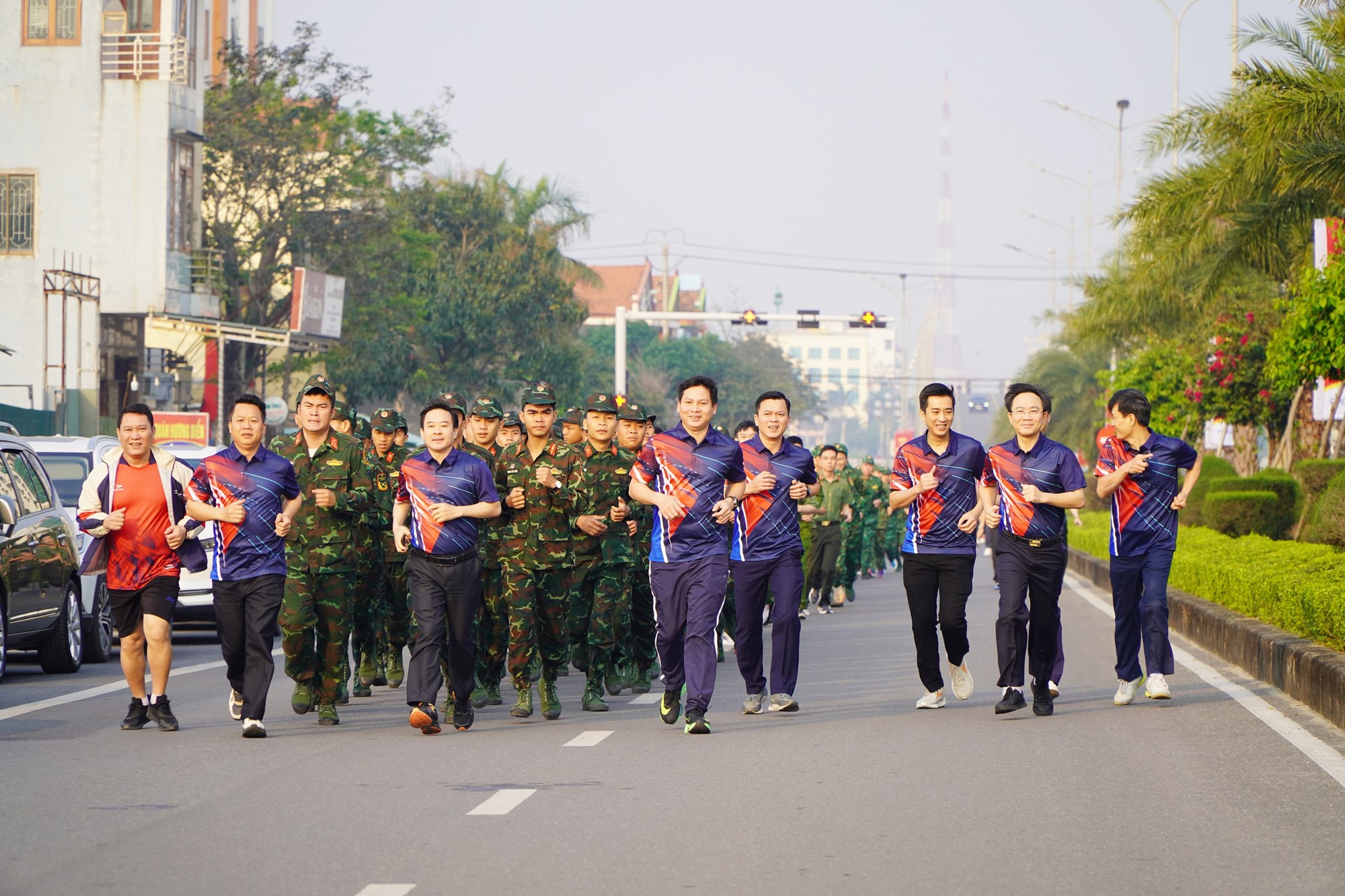 1.500 người tham gia Ngày chạy Olympic - ảnh 9