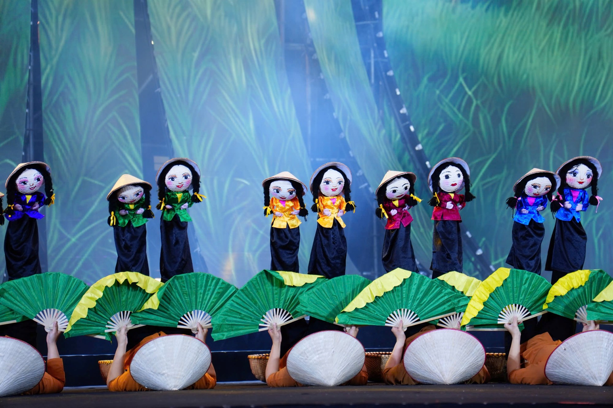 Khán giả hào hứng với nghệ thuật múa rối tại Hội chợ mùa Xuân 2026 - ảnh 4