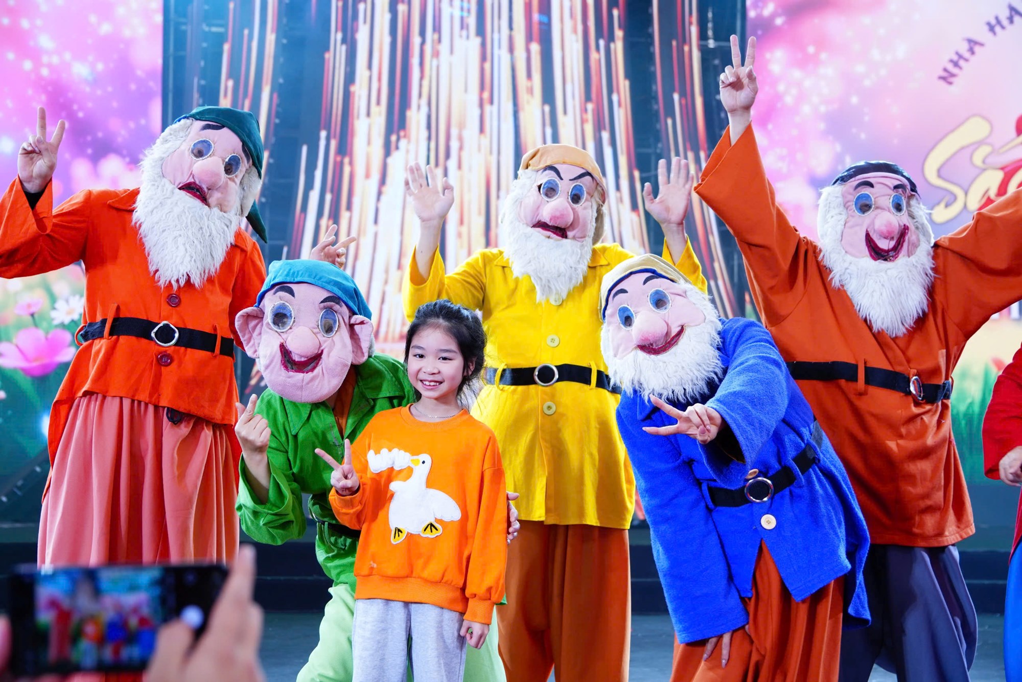 Khán giả hào hứng với nghệ thuật múa rối tại Hội chợ mùa Xuân 2026 - ảnh 10