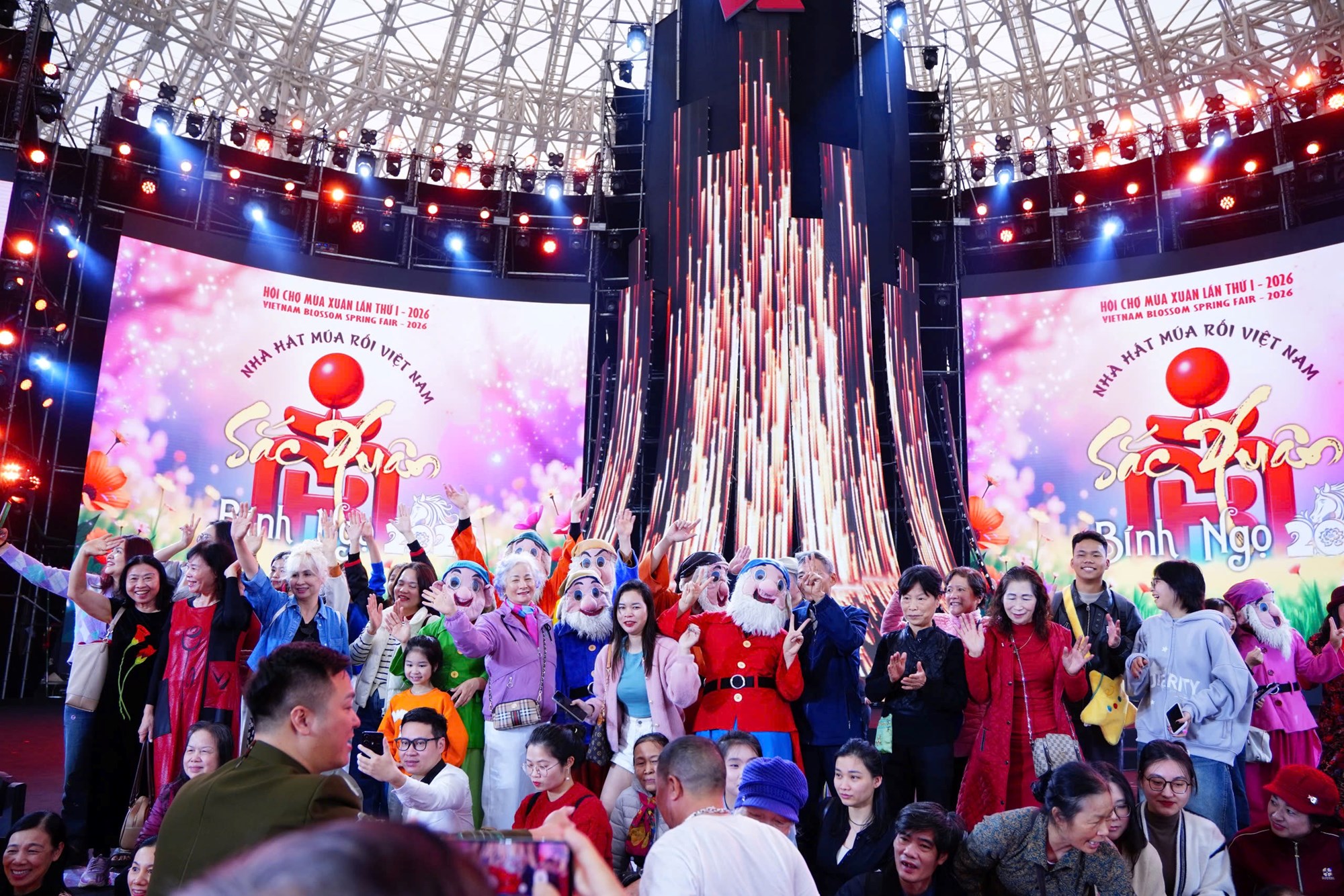 Khán giả hào hứng với nghệ thuật múa rối tại Hội chợ mùa Xuân 2026 - ảnh 9