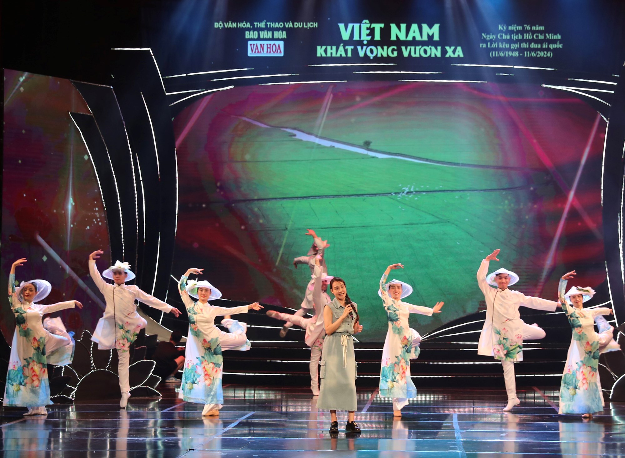 Sẵn sàng ngân vang khúc tráng ca thi đua ái quốc - ảnh 8