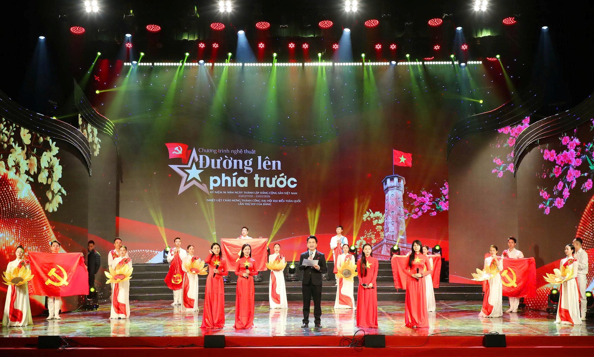 Sẵn sàng cho chương trình nghệ thuật đặc biệt “Đường lên phía trước“ - ảnh 10